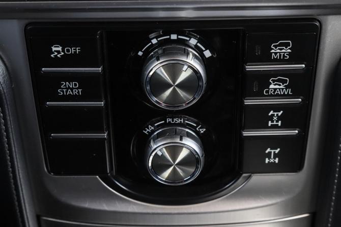 Toyota Land Cruiser Prado 150 Series Рестайлинг 2 с пробегом 2018 года, цена 4 490 000 рублей, 175172 км, внедорожник, Автокод Объявления