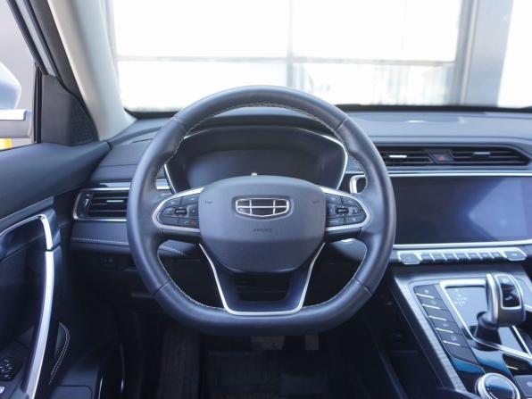 Geely Atlas Pro с пробегом 2023 года, цена 2 148 000 рублей, 30780 км, внедорожник, Автокод Объявления