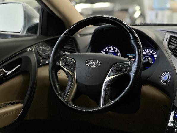Hyundai Grandeur V с пробегом 2012 года, цена 1 590 000 рублей, 131336 км, седан, Автокод Объявления