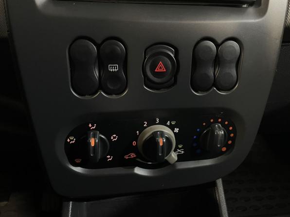 Renault Sandero I с пробегом 2011 года, цена 299 900 рублей, 234548 км, хэтчбек, Автокод Объявления
