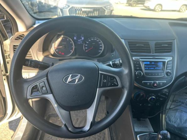 Hyundai Solaris I Рестайлинг с пробегом 2014 года, цена 835 000 рублей, 114641 км, седан, Автокод Объявления