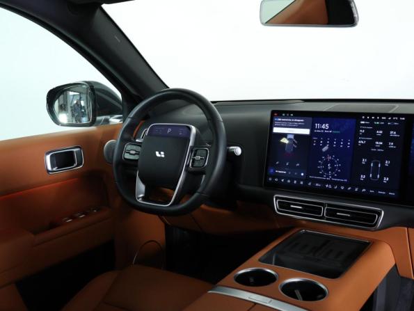 Li Auto (Lixiang) L7 I Рестайлинг с пробегом 2024 года, цена 6 190 000 рублей, 32500 км, внедорожник, Автокод Объявления