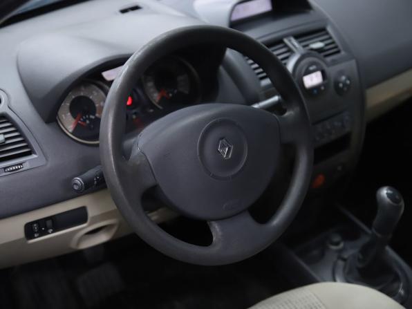 Renault Megane II Рестайлинг с пробегом 2006 года, цена 290 000 рублей, 296171 км, седан, Автокод Объявления