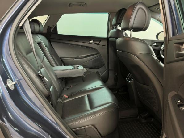 Hyundai Tucson III с пробегом 2017 года, цена 1 790 000 рублей, 205060 км, внедорожник, Автокод Объявления
