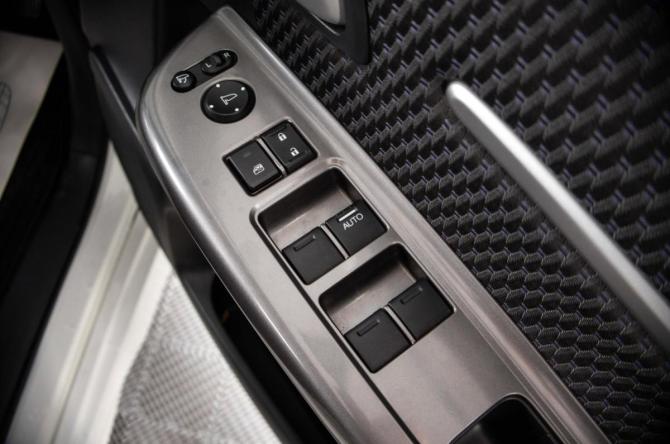 Honda Stepwgn V с пробегом 2015 года, цена 2 149 000 рублей, 126990 км, минивэн, Автокод Объявления