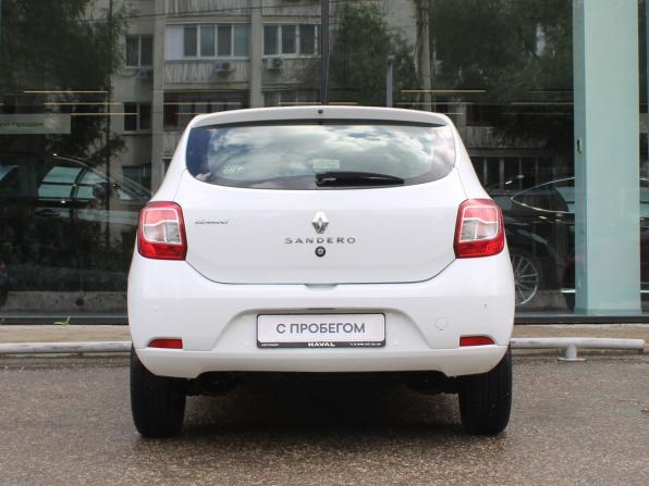 Renault Sandero II с пробегом 2018 года, цена 895 000 рублей, 47061 км, хэтчбек, Автокод Объявления