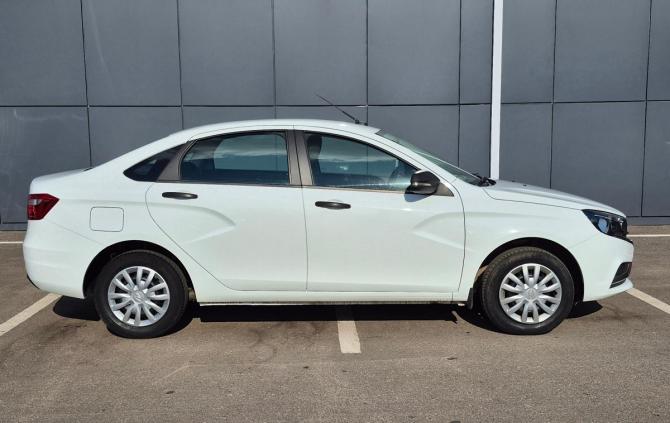 Lada (ВАЗ) Vesta I с пробегом 2017 года, цена 889 000 рублей, 70806 км, седан, Автокод Объявления