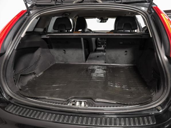 Volvo V60 Cross Country I с пробегом 2015 года, цена 1 949 000 рублей, 197115 км, универсал, Автокод Объявления
