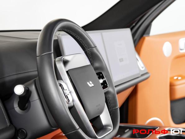 Li Auto (Lixiang) L7 I с пробегом 2023 года, цена 6 448 000 рублей, 941 км, внедорожник, Автокод Объявления