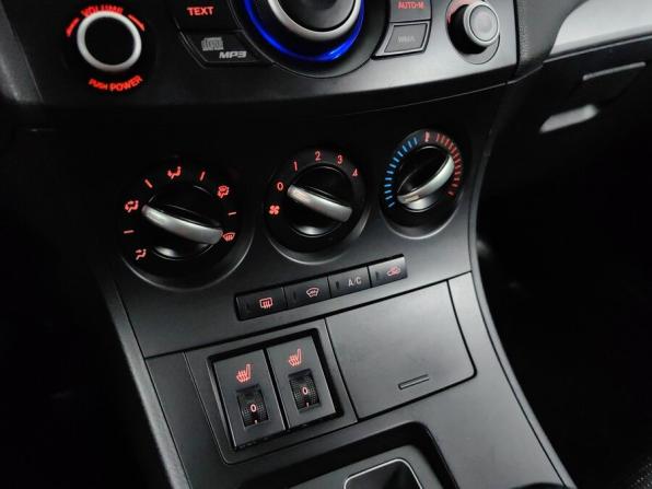 Mazda 3 II (BL) Рестайлинг с пробегом 2012 года, цена 873 000 рублей, 160182 км, седан, Автокод Объявления