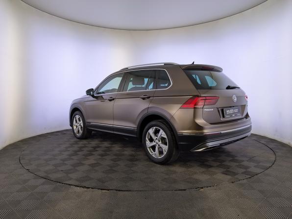 Volkswagen Tiguan II с пробегом 2019 года, цена 2 750 000 рублей, 138492 км, внедорожник, Автокод Объявления