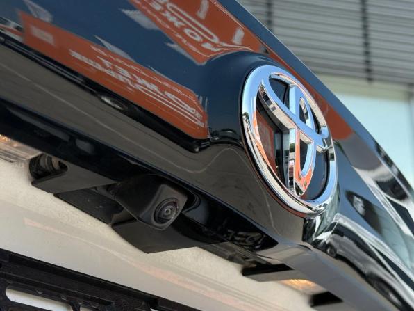 Toyota Yaris IV с пробегом 2021 года, цена 1 199 000 рублей, 31475 км, хэтчбек, Автокод Объявления