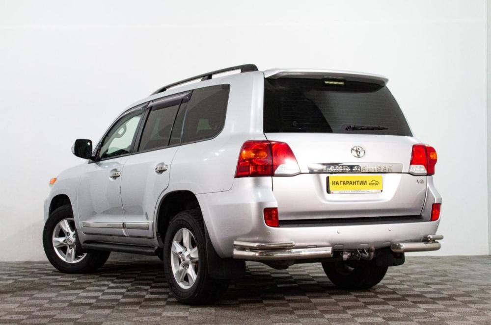 Toyota Land Cruiser 200 Series Рестайлинг 1 Сургут  - изображение 7