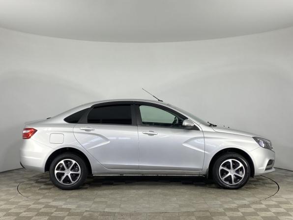 Lada (ВАЗ) Vesta I с пробегом 2022 года, цена 1 050 000 рублей, 100073 км, седан, Автокод Объявления