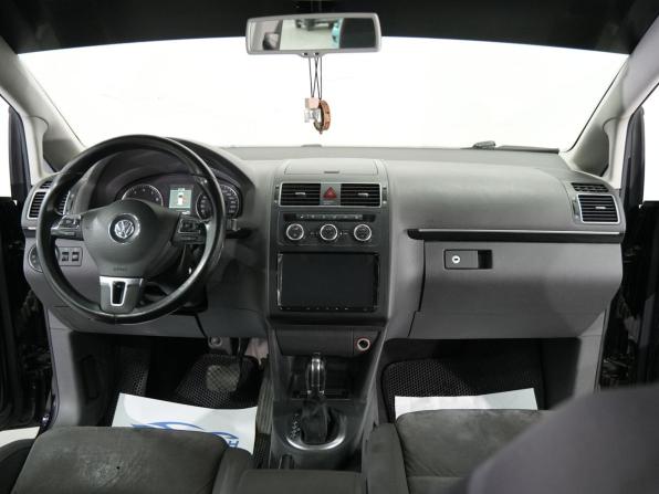 Volkswagen Touran I Рестайлинг 2 с пробегом 2012 года, цена 880 000 рублей, 210000 км, компактвэн, Автокод Объявления