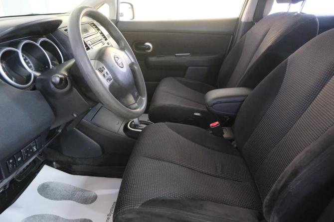 Nissan Tiida I с пробегом 2010 года, цена 879 000 рублей, 181000 км, хэтчбек, Автокод Объявления