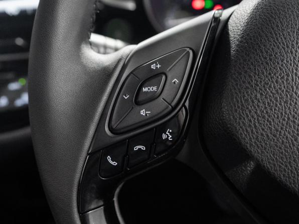 Toyota C-HR I с пробегом 2017 года, цена 1 640 300 рублей, 77493 км, внедорожник, Автокод Объявления