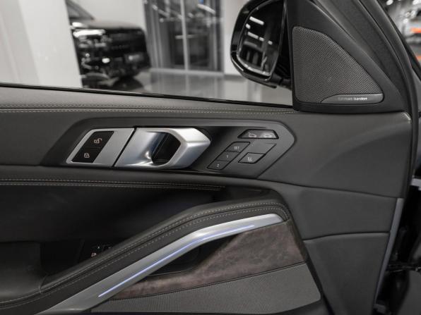 BMW X6 III (G06) Рестайлинг с пробегом 2023 года, цена 12 150 000 рублей, 26078 км, внедорожник, Автокод Объявления