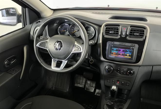 Renault Sandero II Рестайлинг с пробегом 2019 года, цена 1 330 000 рублей, 69480 км, хэтчбек, Автокод Объявления