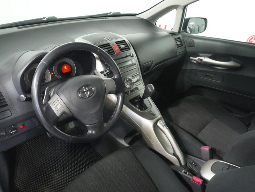 Toyota Auris I Вологда  - изображение 9