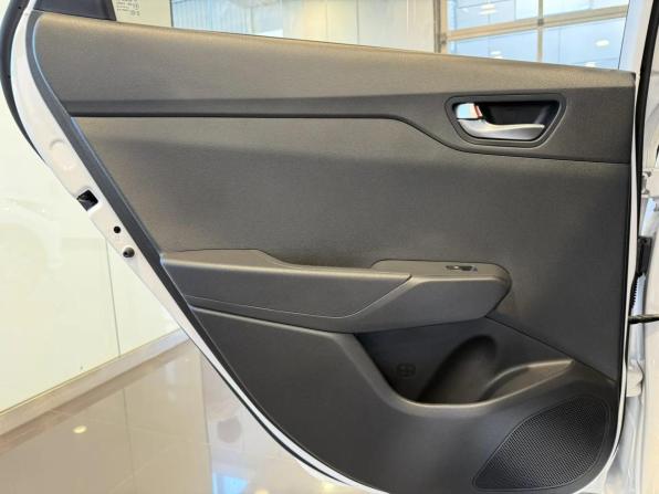 Hyundai Solaris II Рестайлинг с пробегом 2021 года, цена 1 580 000 рублей, 72655 км, седан, Автокод Объявления