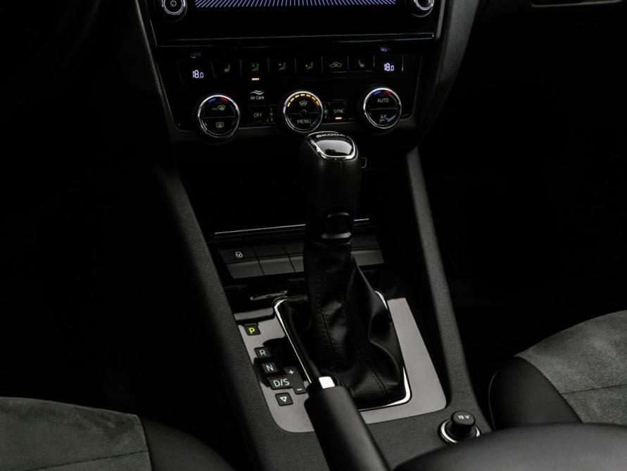 Skoda Octavia III (A7) Рестайлинг Санкт-Петербург  - изображение 13