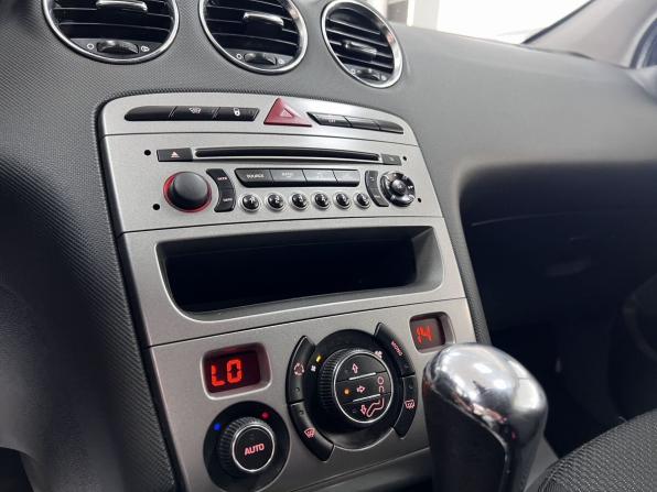 Peugeot 408 I с пробегом 2014 года, цена 645 000 рублей, 165772 км, седан, Автокод Объявления