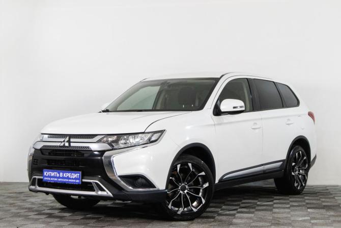 Mitsubishi Outlander III Рестайлинг 3 с пробегом 2018 года, цена 1 859 000 рублей, 219900 км, внедорожник, Автокод Объявления