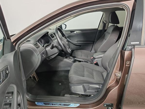 Volkswagen Jetta VI с пробегом 2014 года, цена 799 000 рублей, 194733 км, седан, Автокод Объявления