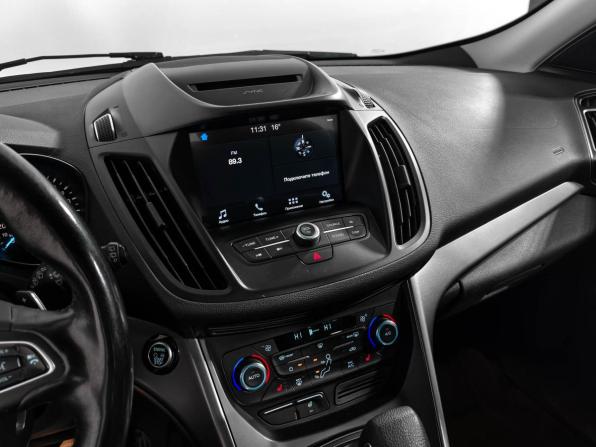 Ford Kuga II Рестайлинг с пробегом 2018 года, цена 1 219 000 рублей, 233875 км, внедорожник, Автокод Объявления