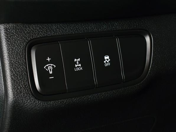 Hyundai Santa Fe IV с пробегом 2019 года, цена 2 549 995 рублей, 190773 км, внедорожник, Автокод Объявления