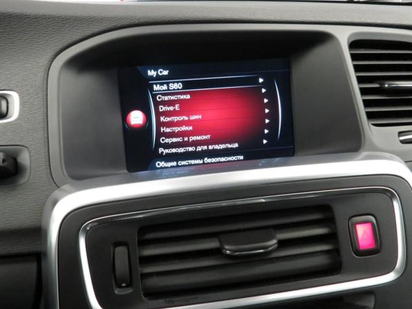 Volvo S60 II Рестайлинг с пробегом 2016 года, цена 1 495 000 рублей, 197422 км, седан, Автокод Объявления