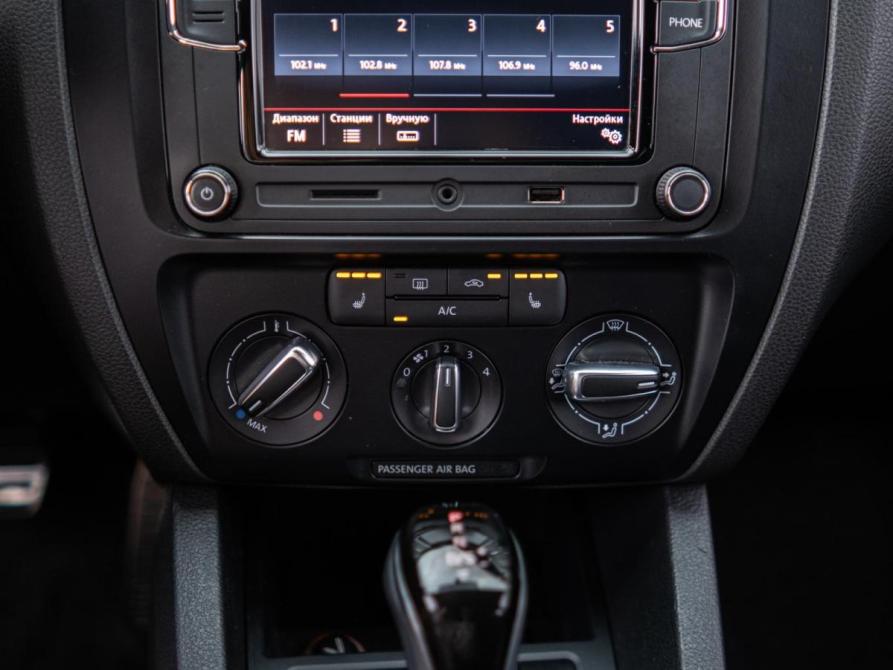 Volkswagen Jetta VI Сочи  - изображение 16