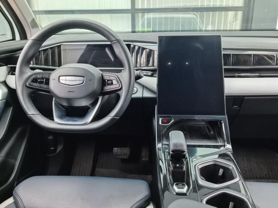 Geely Atlas II Москва  - изображение 18