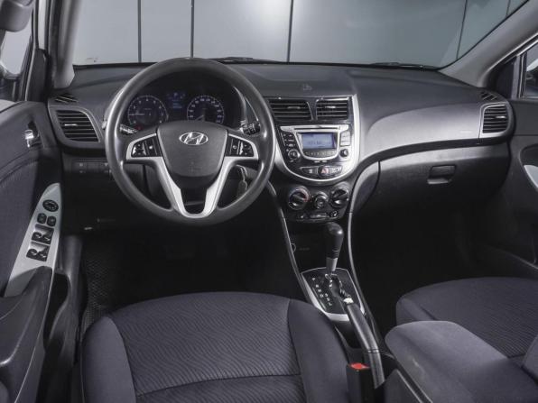 Hyundai Solaris I с пробегом 2013 года, цена 979 000 рублей, 207228 км, седан, Автокод Объявления