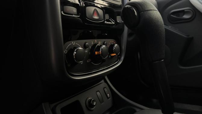 Renault Duster I с пробегом 2013 года, цена 679 990 рублей, 208000 км, внедорожник, Автокод Объявления
