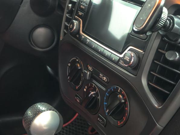 Nissan Juke I Рестайлинг с пробегом 2015 года, цена 1 299 990 рублей, 55000 км, внедорожник, Автокод Объявления