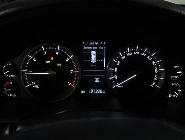 Toyota Land Cruiser 200 Series Рестайлинг 2 с пробегом 2016 года, цена 6 200 000 рублей, 197325 км, внедорожник, Автокод Объявления