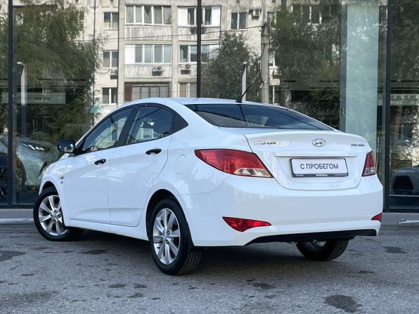 Hyundai Solaris I Рестайлинг с пробегом 2015 года, цена 1 115 000 рублей, 119641 км, седан, Автокод Объявления