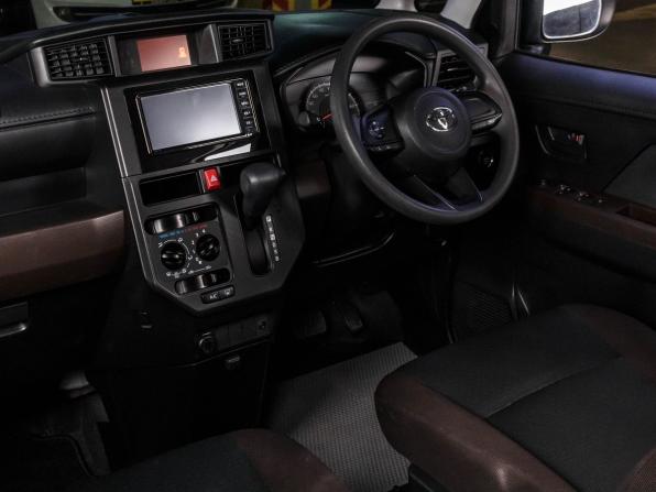 Toyota Roomy I Рестайлинг с пробегом 2023 года, цена 1 299 000 рублей, 37852 км, микровэн, Автокод Объявления