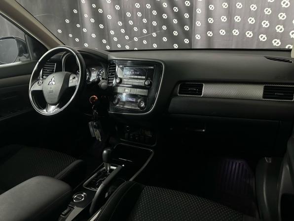 Mitsubishi Outlander III Рестайлинг 2 с пробегом 2017 года, цена 1 980 000 рублей, 116200 км, внедорожник, Автокод Объявления