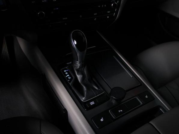 Hyundai Genesis II с пробегом 2015 года, цена 1 599 000 рублей, 164910 км, седан, Автокод Объявления