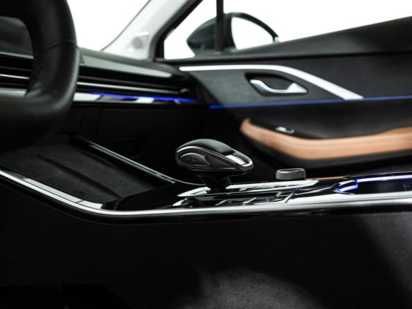 Omoda C5 I с пробегом 2023 года, цена 1 859 700 рублей, 42936 км, внедорожник, Автокод Объявления