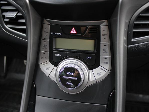 Hyundai Elantra V (MD) с пробегом 2013 года, цена 1 099 000 рублей, 106144 км, седан, Автокод Объявления