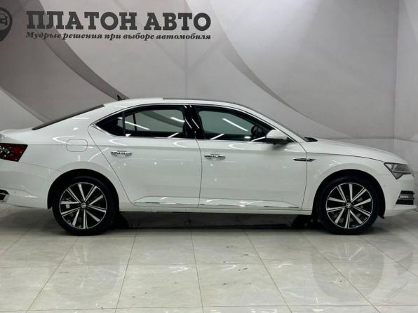 Новый Skoda Superb III Рестайлинг 2025 года, цена 3 049 000 рублей, лифтбек, Автокод Объявления