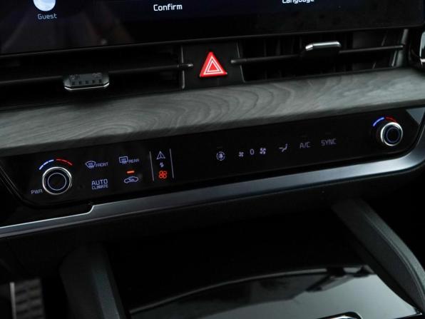 Kia Sportage V с пробегом 2024 года, цена 3 850 000 рублей, 12036 км, внедорожник, Автокод Объявления