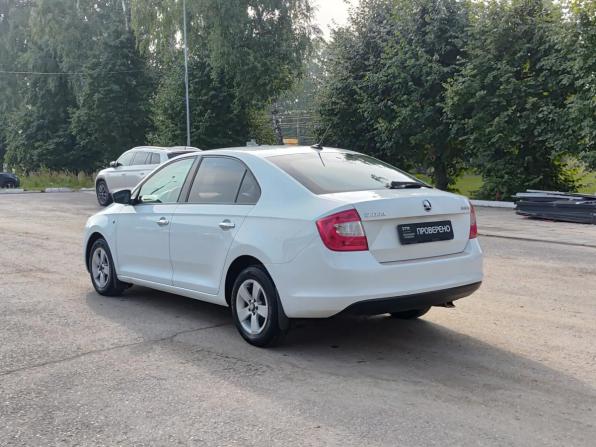 Skoda Rapid I с пробегом 2017 года, цена 963 000 рублей, 162831 км, лифтбек, Автокод Объявления