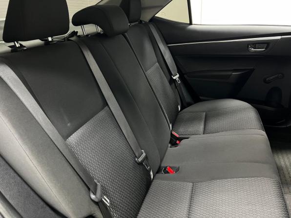 Toyota Corolla XI (E160 E170 E180) с пробегом 2013 года, цена 1 390 000 рублей, 103044 км, седан, Автокод Объявления
