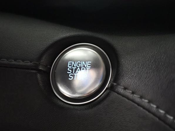Hyundai Santa Fe IV Рестайлинг с пробегом 2021 года, цена 2 989 000 рублей, 122276 км, внедорожник, Автокод Объявления
