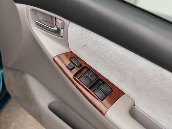 Toyota Corolla IX (E120 E130) с пробегом 2000 года, цена 600 000 рублей, 301531 км, седан, Автокод Объявления